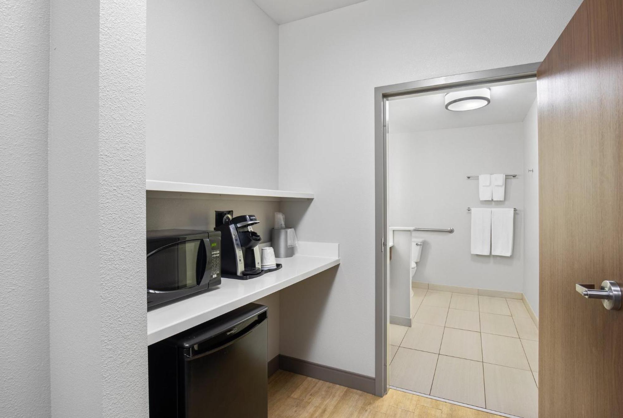 Holiday Inn Express & Suites - Carrollton West By Ihg Kültér fotó